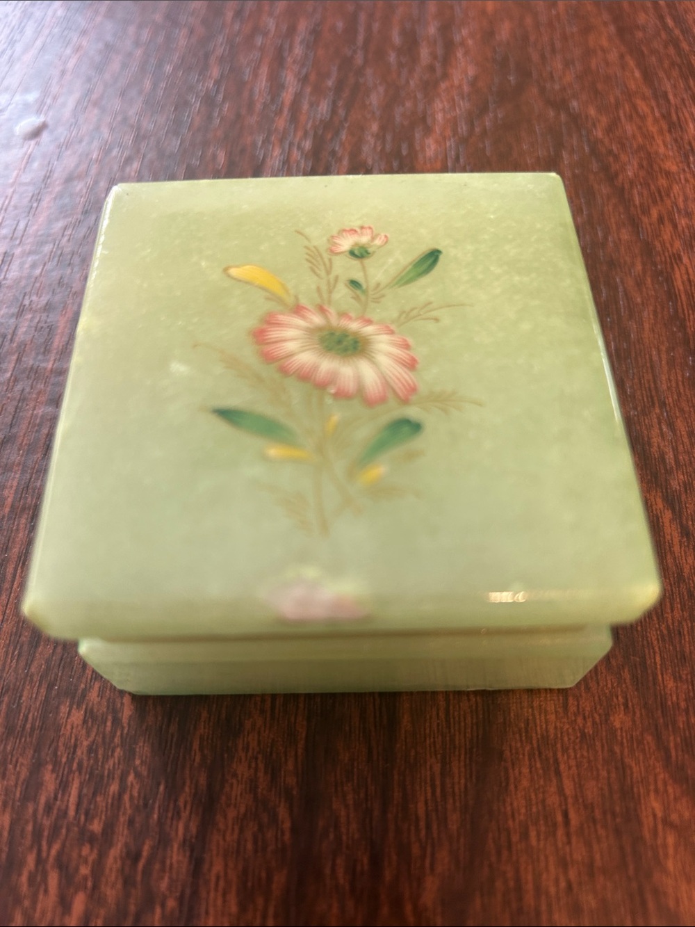 Vintage green alabaster hand carved trinket box